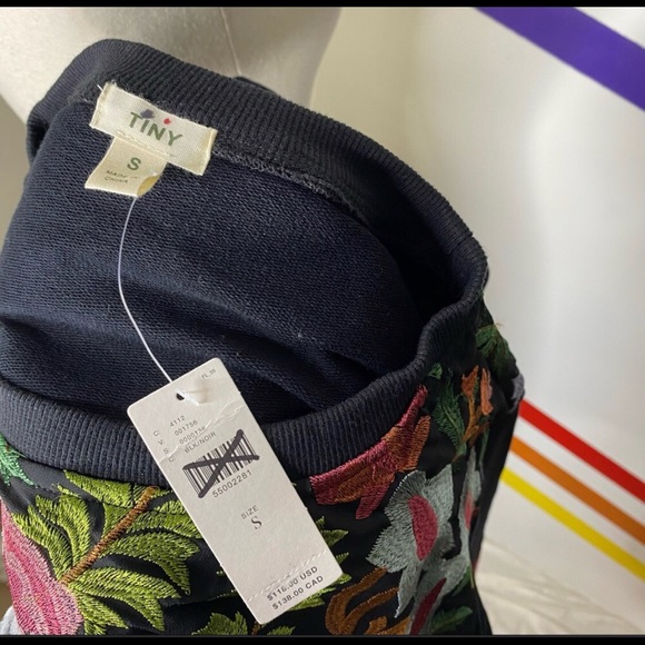 SOLD Anthropologie TINY Embroidered Sweatshirt Size Small - Picture 3 of 6